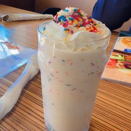 House-Made Milkshakes(cupcake flavour) House-Made Milkshakes(cupcake flavour)