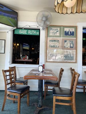 Fellingham's Restaurant Sports Bar by null