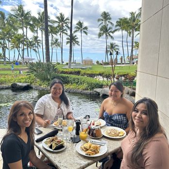 Longhi's - Beautiful setting - Seafood Near Me - Kapolei, Hawaii Longhi's - Beautiful setting - Seafood Near Me - Kapolei, Hawaii