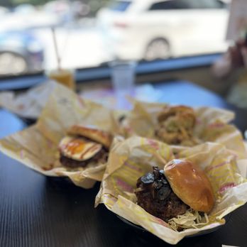 Yume Japanese Burger Cafe - Ojai burger, topa topa burger,classic burger - Japanese Near Me - Ojai, California Yume Japanese Burger Cafe - Ojai burger, topa topa burger,classic burger - Japanese Near Me - Ojai, California