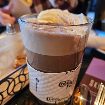 The Cheesecake Factory - American Near Me - Oxnard, California