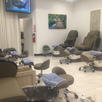 Modish Nails and Spa - Nail Salons Near Me - Pooler, Georgia