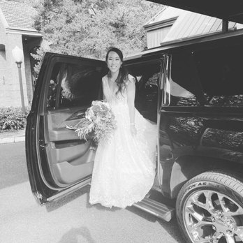 Lux Rides - Town Car Service Near Me Lux Rides - Town Car Service Near Me