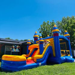 AVG Party Rentals - Double Lane Bounce house
Can be used wet or dry