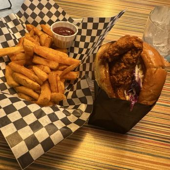Chick & Hawk - 720 chicken sandwich & duck fat fries - Cocktail Bars Near Me - Encinitas, California