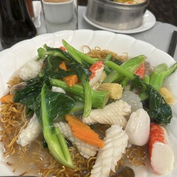 Fung's Kitchen - Seafood chow mein - Dim Sum Near Me - Houston, Texas