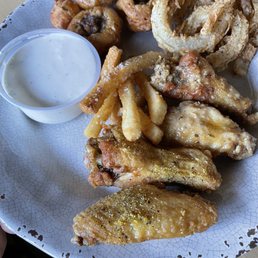 Garlic parm wings Garlic parm wings