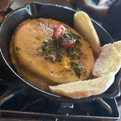 Chamuyo - Good provoleta.