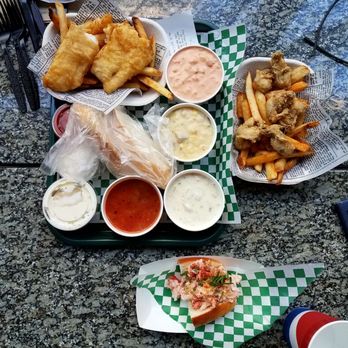 Pike Place Chowder - Pacific Place - Fish and chips, sampler chowder, lobster roll, and fried oysters - Seafood Near Me - Seattle, Washington