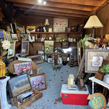 Quality Thrift - Merchandise - Home Decor Near Me - McCaysville, Georgia Quality Thrift - Merchandise - Home Decor Near Me - McCaysville, Georgia