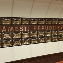 Metro Náměstí Republiky
