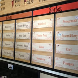 Gelateria Cremona - Current flavours.