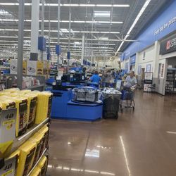 Walmart Supercenter - Checkouts