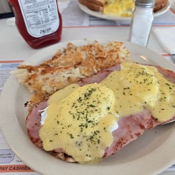 Uncle Bill's Pancake House - Will's special (eggs Benedict) - Breakfast & Brunch Near Me - Avalon, New Jersey