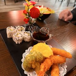 A Go Go Sushi and Ramen - LS2. Tempura Mix Lunch Special
