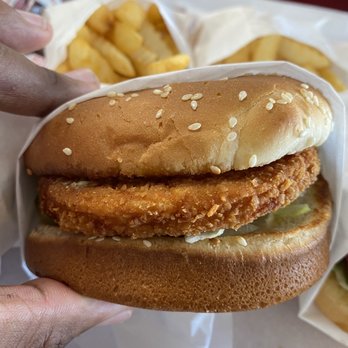 Super Burger Drive In - Below Average Fried Chicken Sandwich - Burgers Near Me - Porterville, California Super Burger Drive In - Below Average Fried Chicken Sandwich - Burgers Near Me - Porterville, California