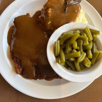 Warwick Restaurant - Heavily Gravied Country Fried Steak, Mashed & Green Beans - Breakfast & Brunch Near Me - Newport News, Virginia Warwick Restaurant - Heavily Gravied Country Fried Steak, Mashed & Green Beans - Breakfast & Brunch Near Me - Newport News, Virginia