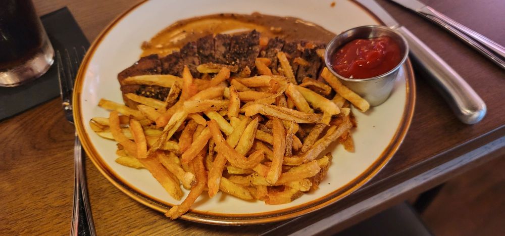 Amber Road Bar & Grille
