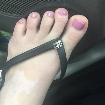 Island Nail - Regular pedicure - Nail Salons Near Me - Chicago, Illinois
