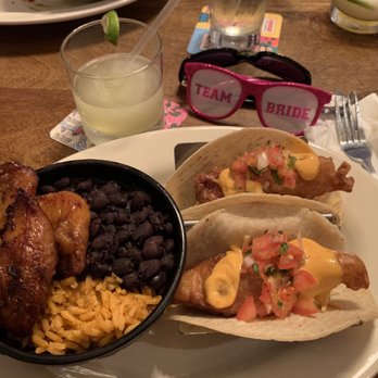 Miti Miti - Crispy Fish Tacos (comes with rice, black beans and plantains) with a frozen green sangria. #boozybrunch - Latin American Near Me - Brooklyn, New York