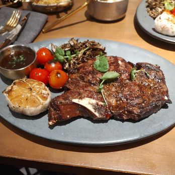 Gordon Ramsay Hell's Kitchen - Ribeye steak, roasted garlic, tomatoes, mushrooms, and peppercorn sauce. - Desserts Near Me - Washington, DC, District of Columbia