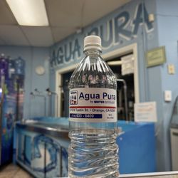 Agua Pura - Freshly purified drinking water
