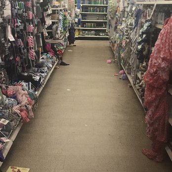 Dollar Tree - Stuff thrown everywhere and on the floor - Discount Store Near Me - National City, California