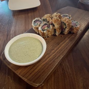 Uchibā Austin - Spicy tuna...just ok - Cocktail Bars Near Me - Austin, Texas