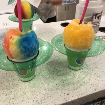 Tropical Sno - Rainbow and peach - Desserts Near Me - Glendale, Arizona