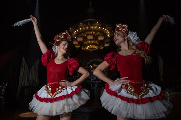 Romanov Restaurant and Lounge by null