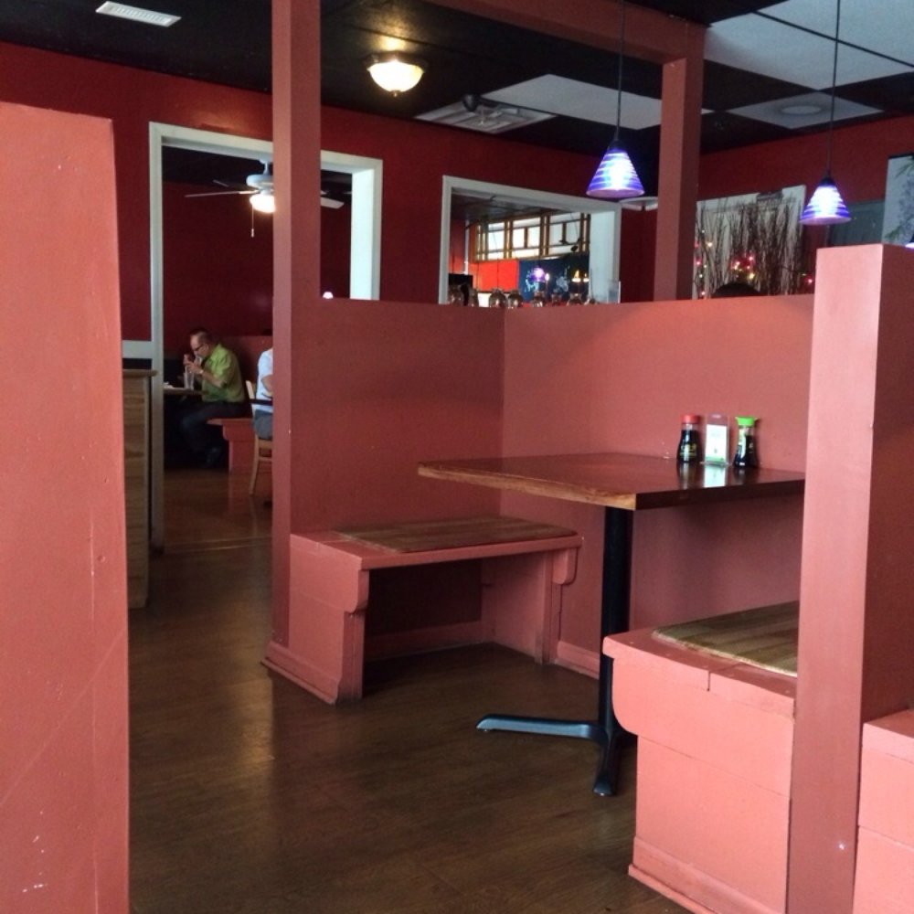 Kinta Sushi - Sushi Bars Near Me - Carol Stream, Illinois