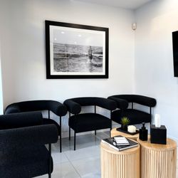 Skin Vitality Medical Clinic Mississauga - Waiting Area