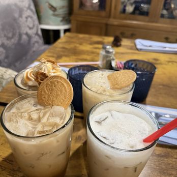 D' Coffee Bouteaque - Coffee & Tea Near Me - Palm Desert, California