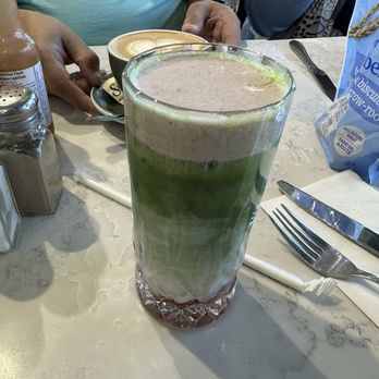 Sisters & Co - Breakfast & Brunch Near Me - Markham, Ontario