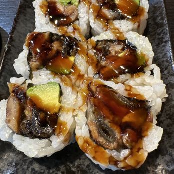 Yoshi Sushi - Unagi Avocado Roll - Japanese Near Me - Milpitas, California