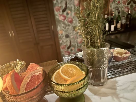 Donna's by null