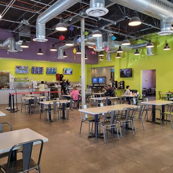 Chino Bandido - Clean, spacious dining - Mexican Near Me - Phoenix, Arizona