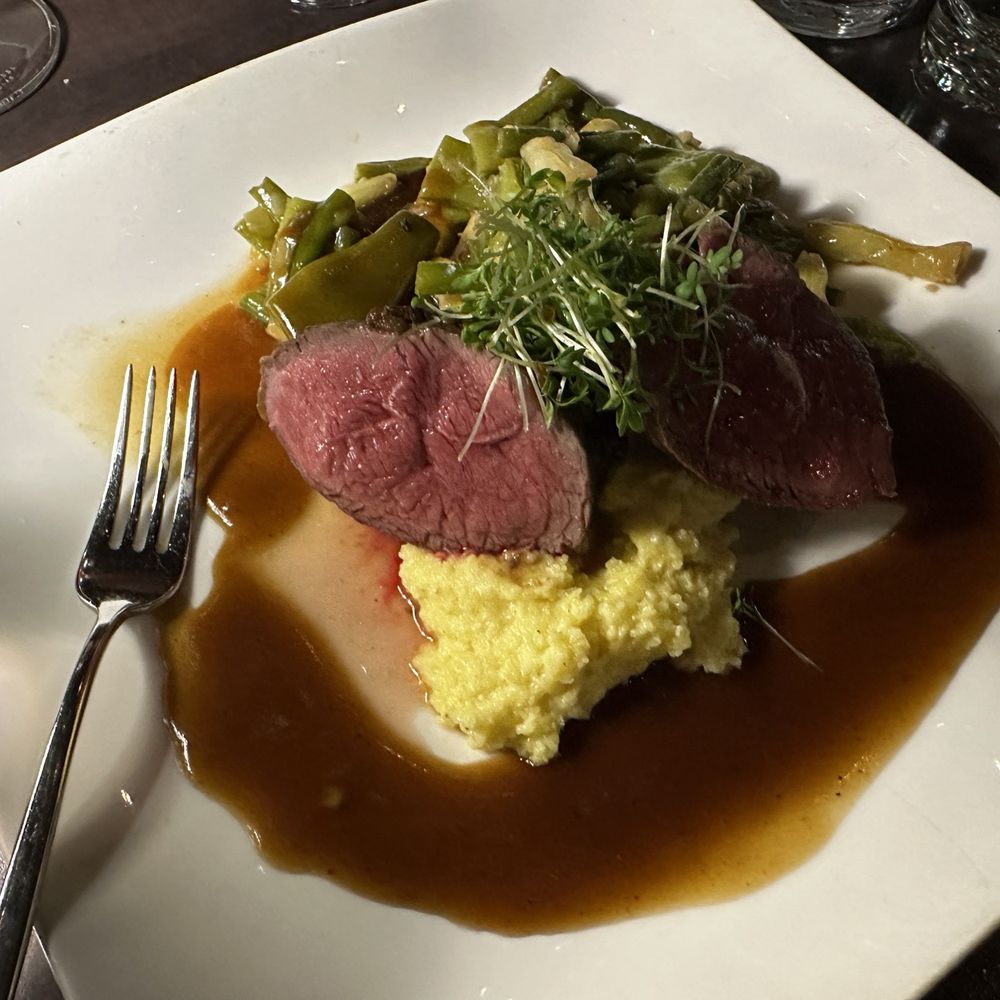 Restaurant Sphere - Exquisite lamb, puree potatoes and green beans garnished with fresh herbs. This was insanely good - German Near Me - Berlin, BE Restaurant Sphere - Exquisite lamb, puree potatoes and green beans garnished with fresh herbs. This was insanely good - German Near Me - Berlin, BE