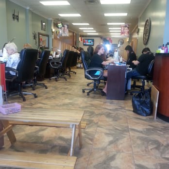 Empress Nails - Inside of empress nails - Nail Salons Near Me - Naperville, Illinois