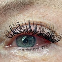 The Lashlounge By Alexandria - Classic lashes