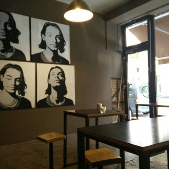 Orange Box - Innen - Cafes Near Me - Munich, BY