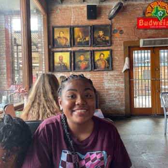 Twisted Root Burger - Love the atmosphere - Burgers Near Me - Dallas, Texas Twisted Root Burger - Love the atmosphere - Burgers Near Me - Dallas, Texas