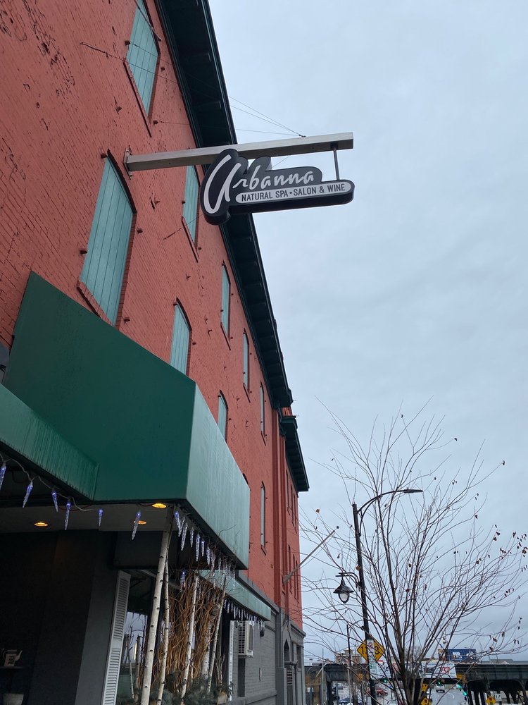 Urbanna Natural Spa Salon & Wine, Spokane Roadtrippers