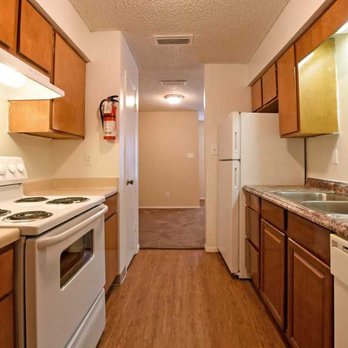 Bordeaux Apartments - Kitchen - Apartments Near Me - Kingsville, Texas Bordeaux Apartments - Kitchen - Apartments Near Me - Kingsville, Texas