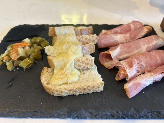 Le Charcuterie Bar by null