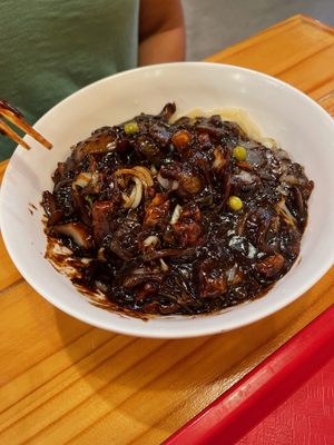 Paik's Noodle by null