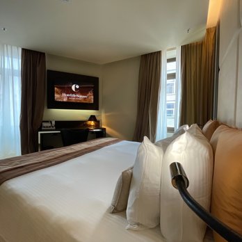 The Square Milano - Room 601 - Hotels Near Me - Milan, Michigan