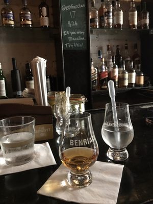 Caledonia Bar by null