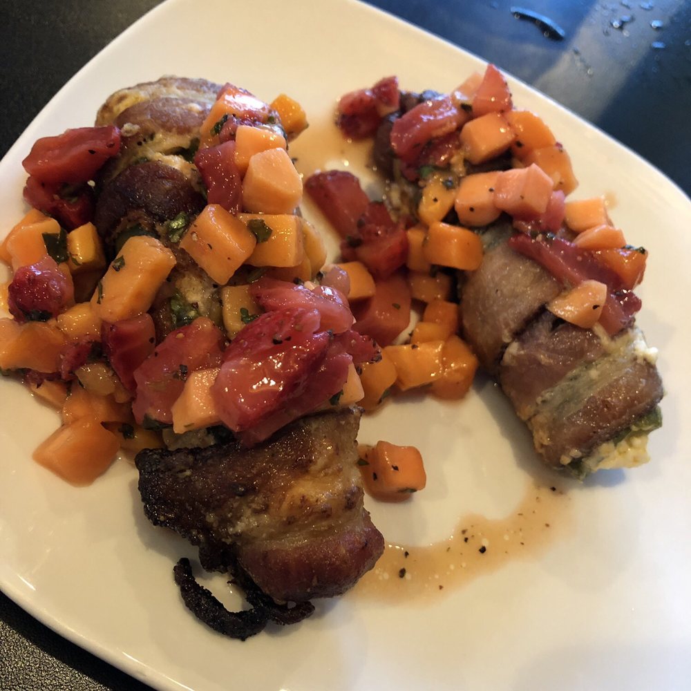 Fresh jalapeño poppers. Yuuummmm Fresh jalapeño poppers. Yuuummmm