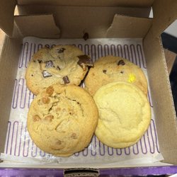Insomnia Cookies - Thursday, 01.01.26; Insomnia Cookies - 6 Oakwood Ave Dayton, OH 45409
